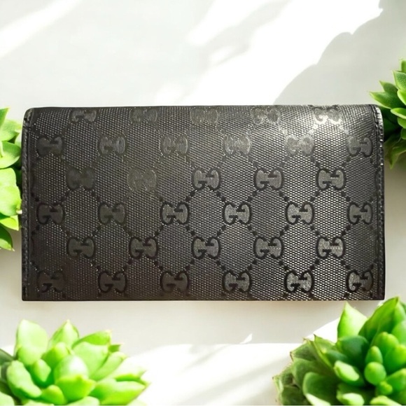 Gucci Handbags - Gucci Bifold Long Wallet Guccissima GG logo wallet